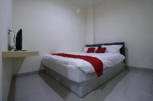 Reddoorz Plus Near Mall Ciputra Jakarta Phòng bức ảnh