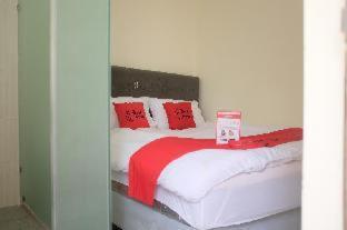 Reddoorz Plus Near Mall Ciputra Jakarta Phòng bức ảnh